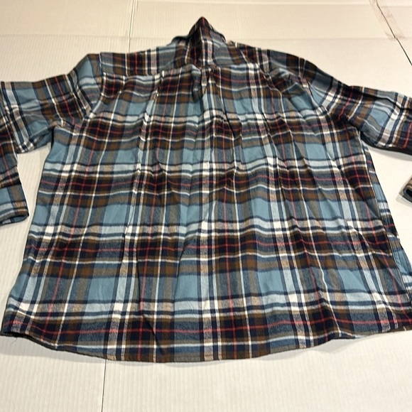 Eddie Bauer striped plaid flannel button down shirt 100% cotton w front pocket - Picture 9 of 10